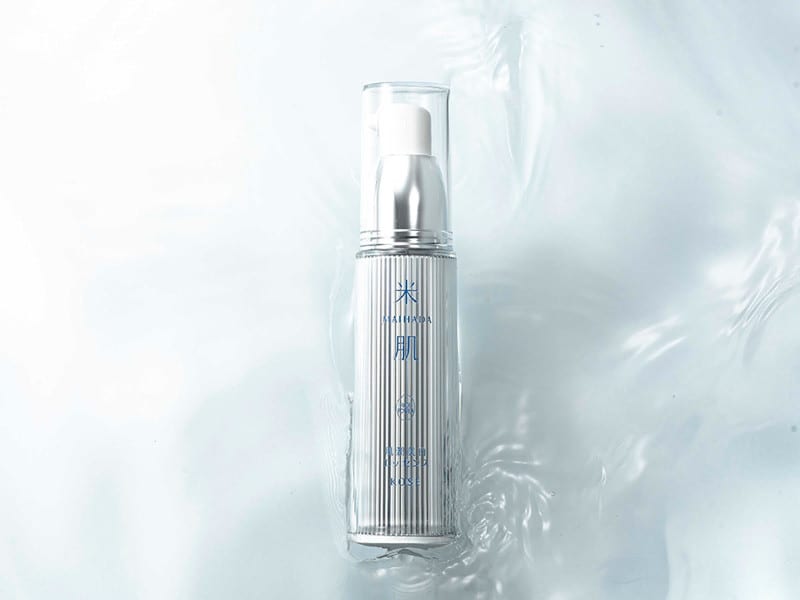 「肌潤美白エッセンス」 9種類の「透明感 アップ成分」配合の美容液