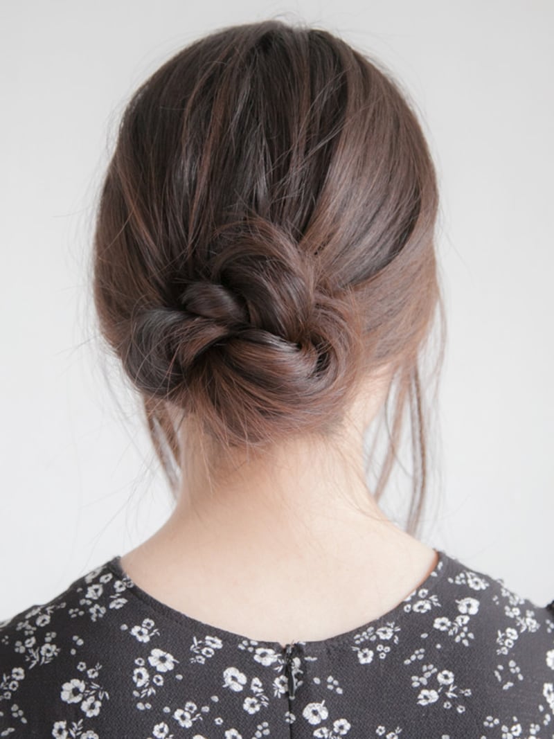 巻かなくてもロープ編みしてお団子にするだけで大人可愛い雰囲気に！