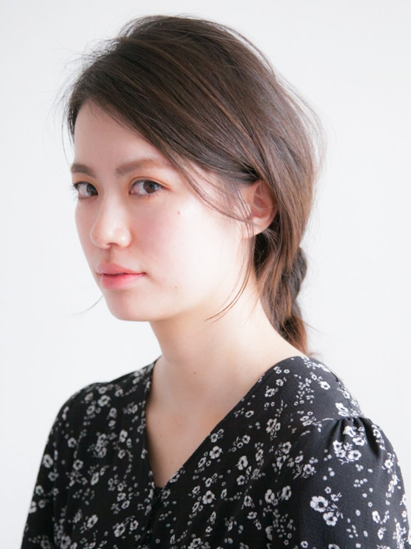 巻かなくても耳上の毛のゆるさを意識すると可愛い