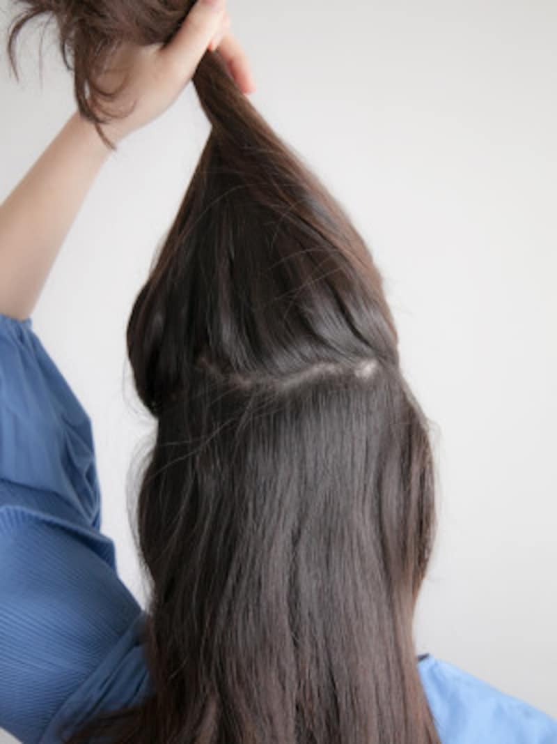 ひとつ結びでトップにボリュームの出し方とは 大人のまとめ髪 ヘアアレンジ All About ひとつ結びでトップにボリュームの出し方とは 大人のまとめ髪 ヘアアレンジ All About
