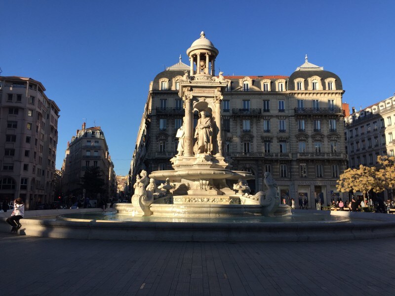 LYON