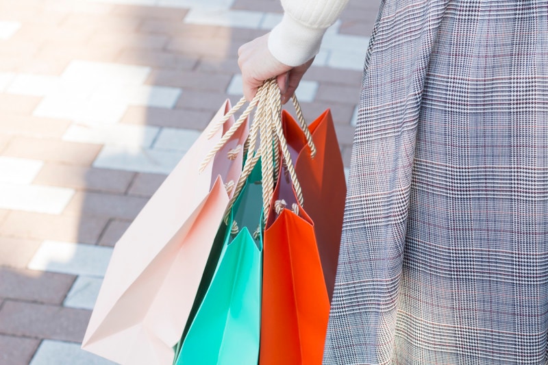 お悩み:「荷物、持ってもらおうと思ってる?」彼の冷たい一言に違和感……