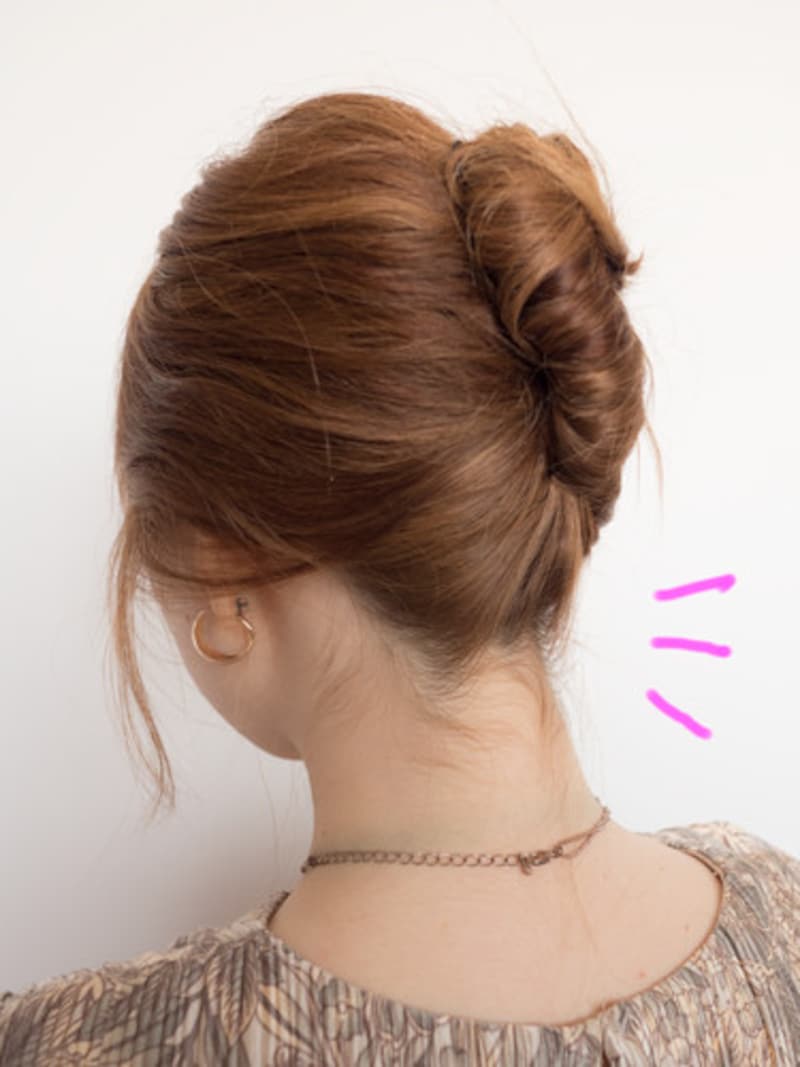 100均のアイテムで簡単夜会巻き:アメピンは落ちないように