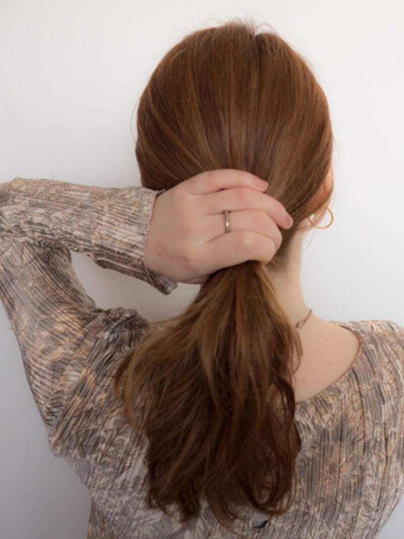 100均コームで簡単夜会巻き:夜会巻きの土台を作る