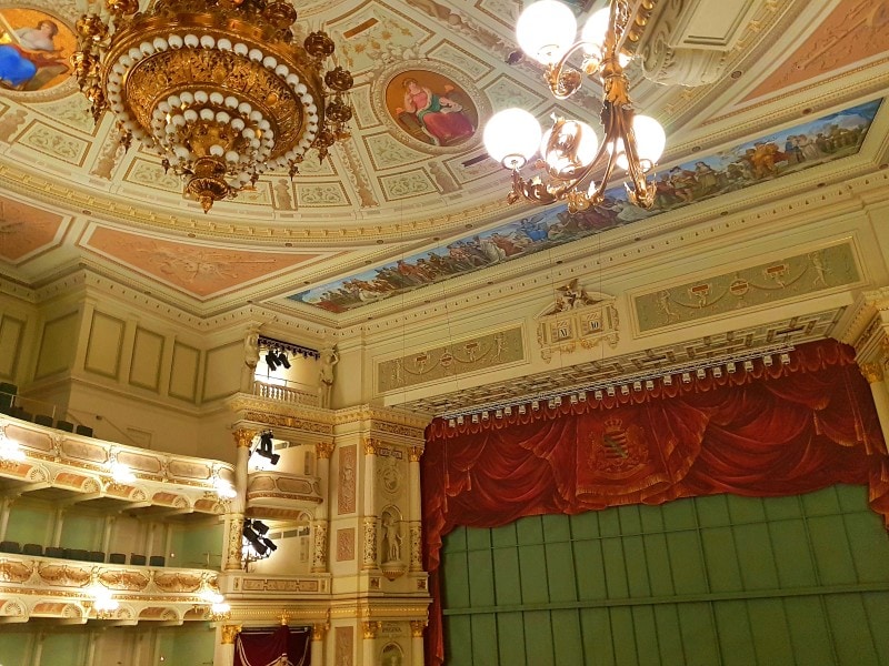 ゼンパーオペラ