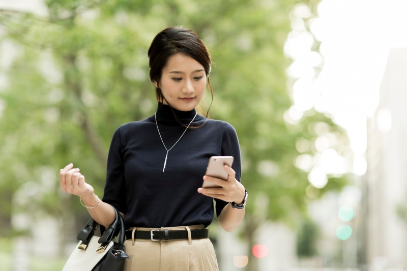 スマホの普及で情報は個人も自ら発信する時代に