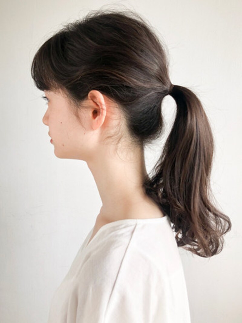 髪色に近いシリコンゴムを使用
