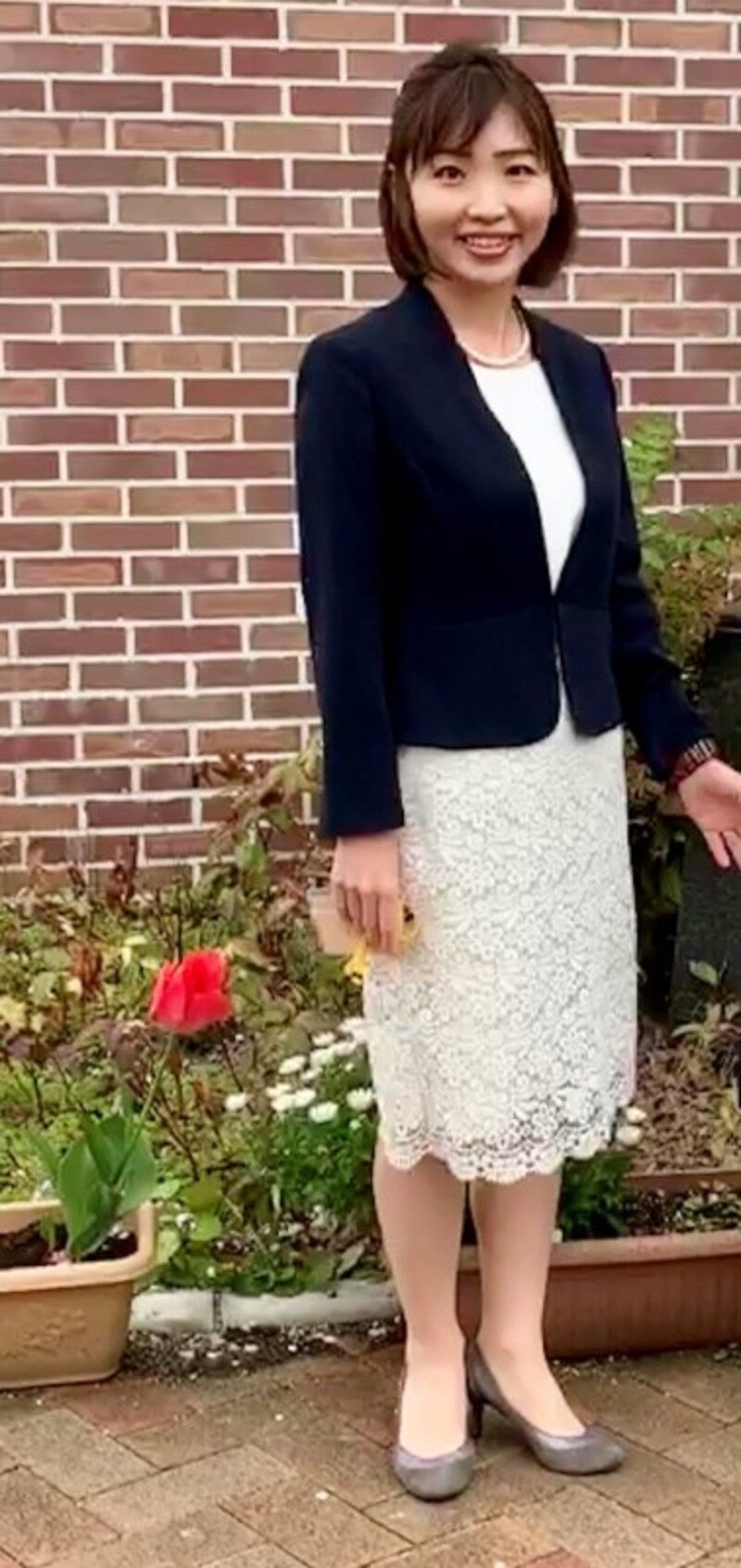 上品な印象でジャケットコーデにもマッチするため、授業参観コーデにも活用可能