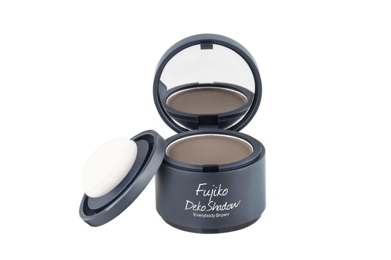 横顔美人になるには、髪型とまつげ、もみあげを意識して