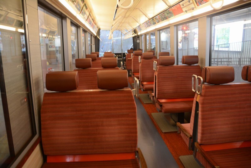 アレグラ号の車内