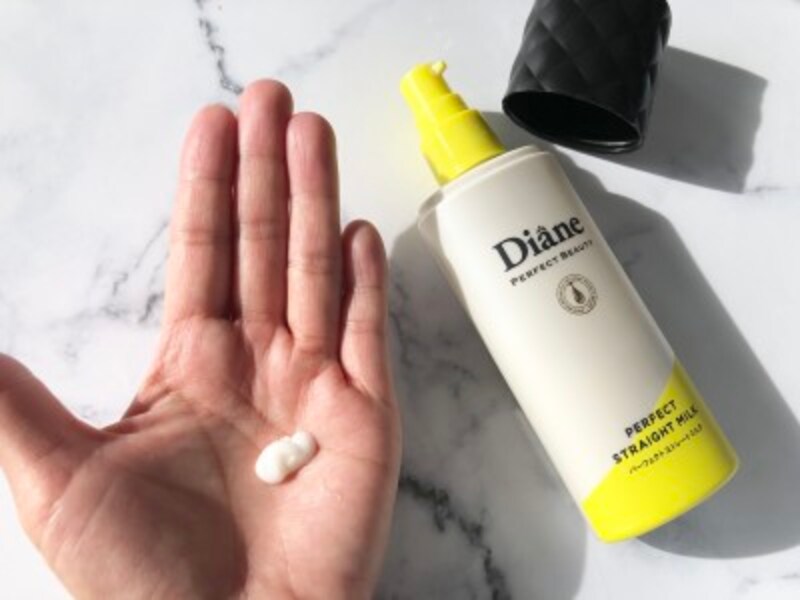 モイストダイアン,パーフェクトストレートミルク,ヘアミルク,ストレートヘア,髪のうねり,髪の広がり