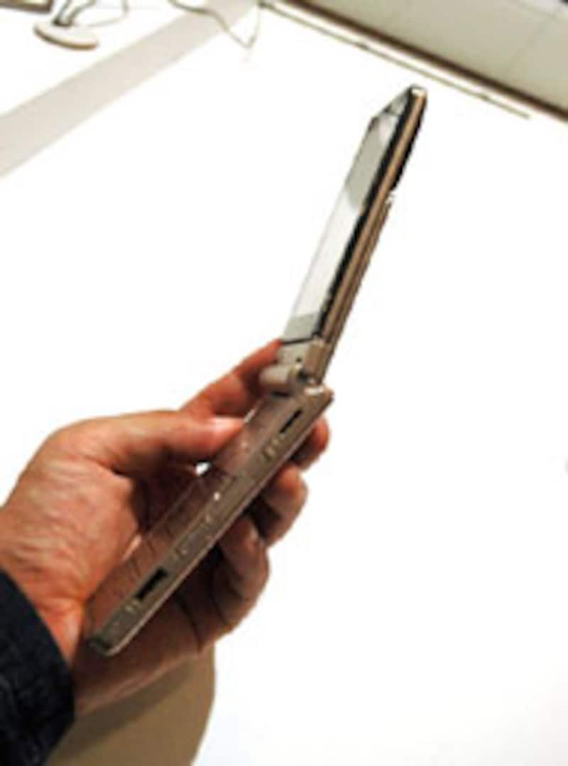 F906i（富士通）