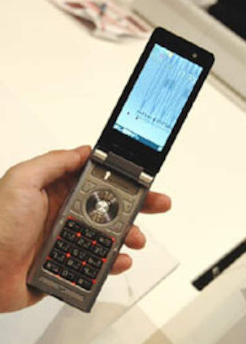 N906iL onefone（NEC）