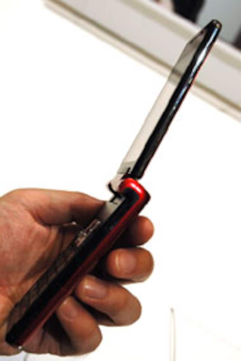 SO906i(ソニー・エリクソン)