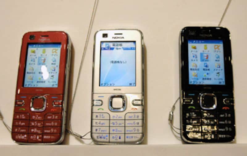 6/8 写真で見るドコモ706i全ラインナップ-後編 [携帯電話] All About