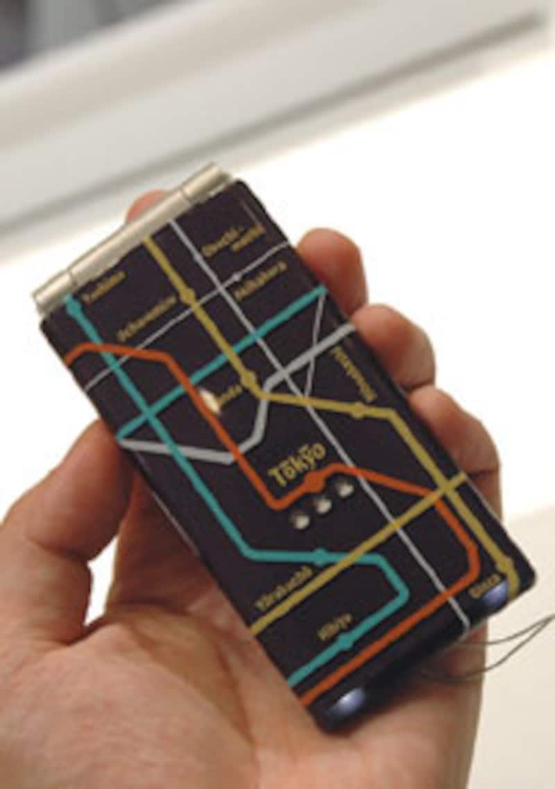 SO706i（ソニー・エリクソン）