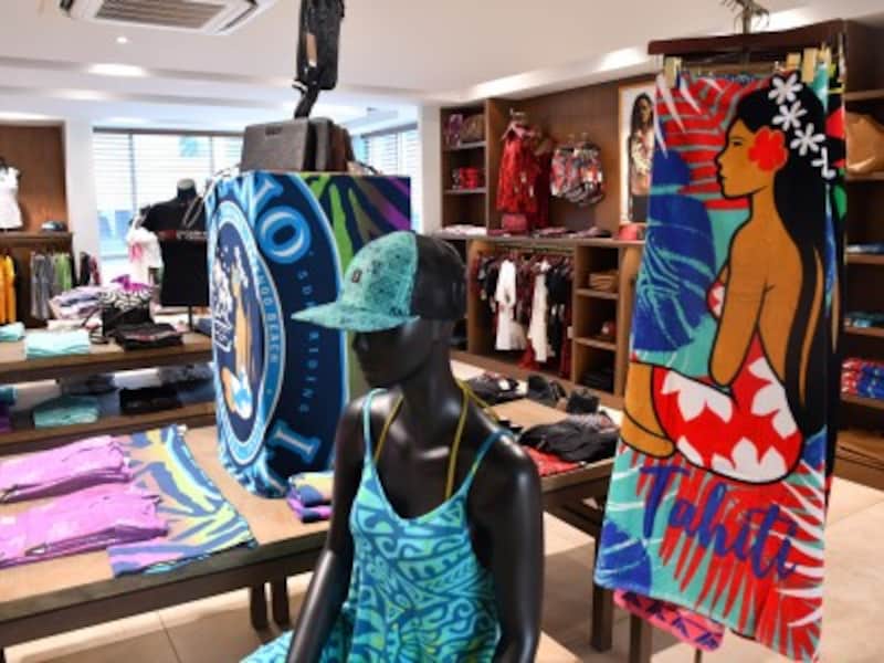 「ヒナノ」オリジナルグッズ、レディスのコーナー