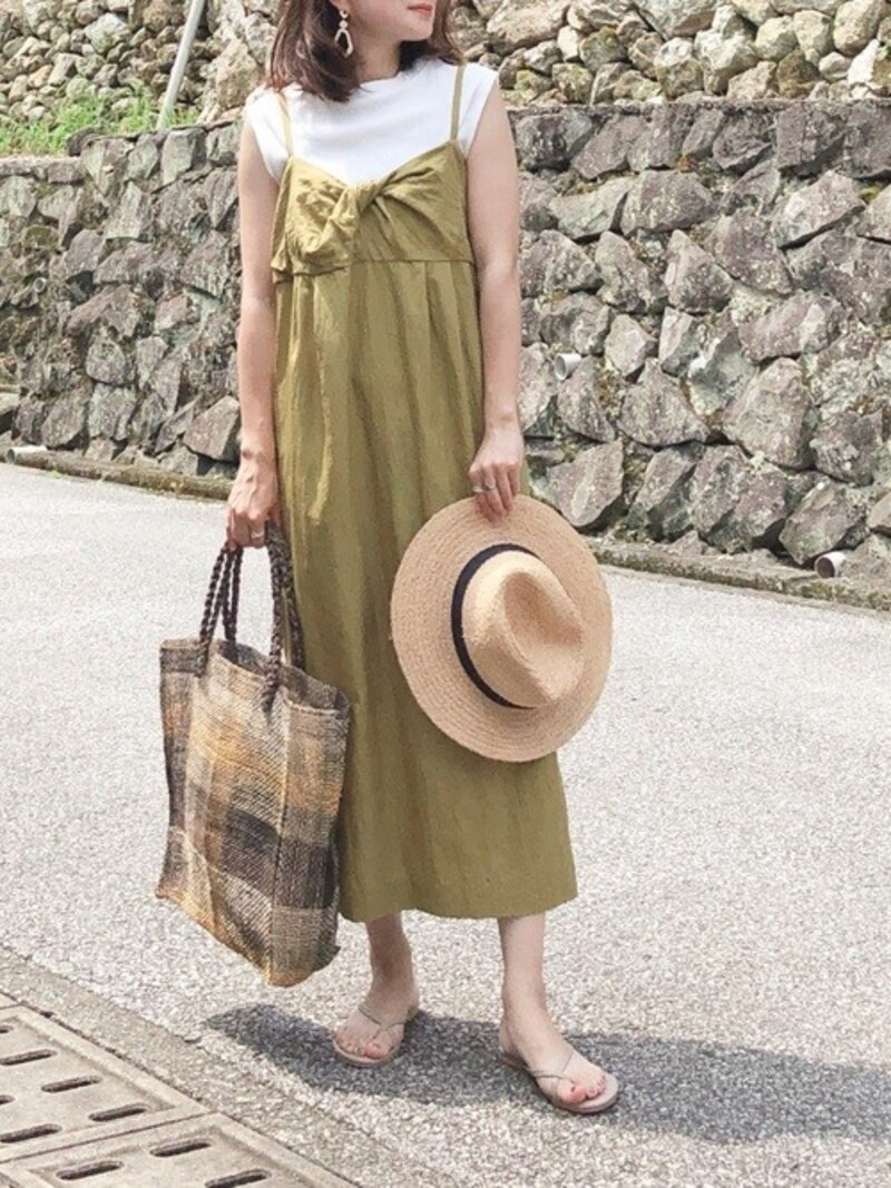 下に長袖を重ねても着られるキャミワンピもおすすめ 出典:WEAR