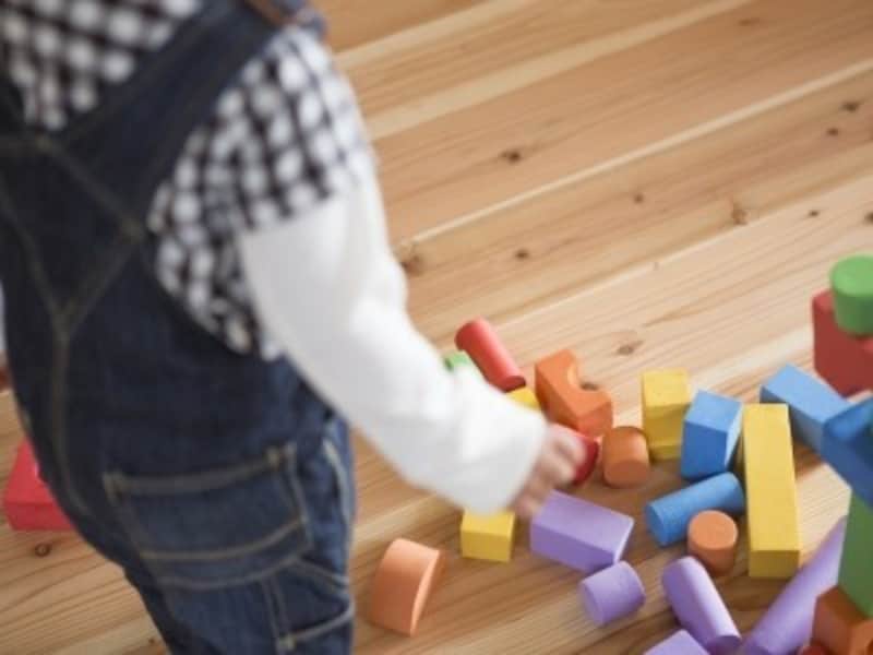 言うことを聞かない子ども 片付けないと捨てちゃうよ