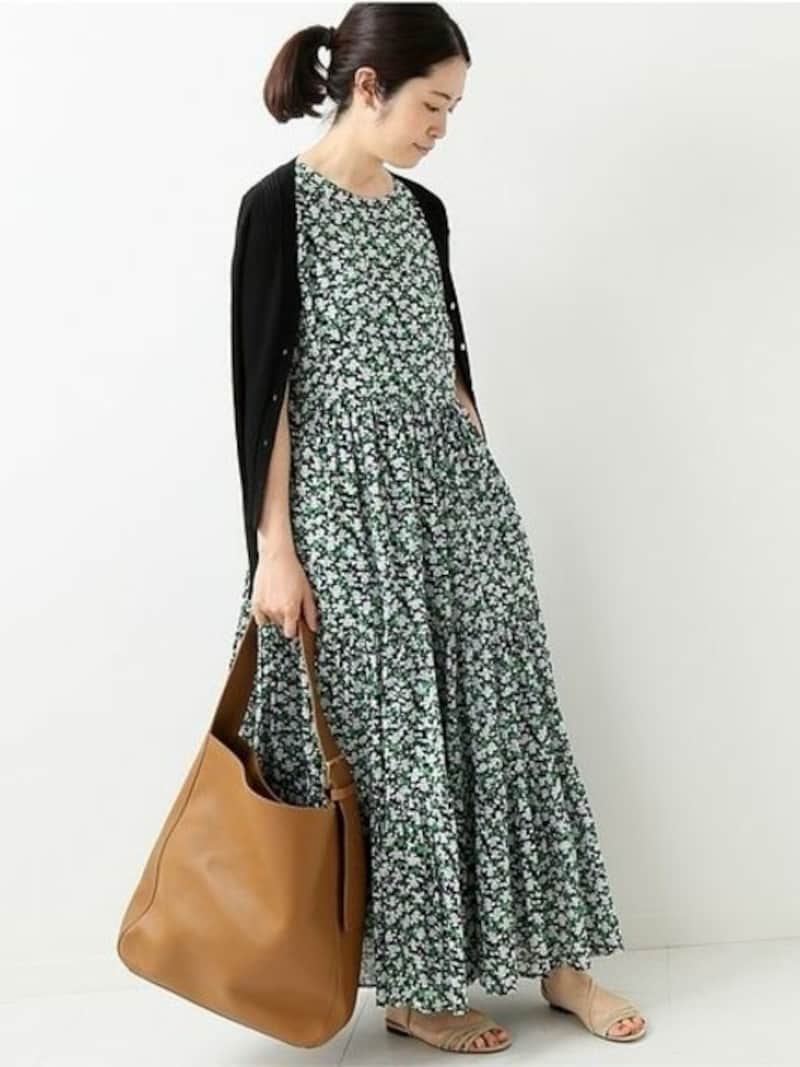 落ち着いたカラーならワンピースもおしゃれ&高見えします 出典:WEAR