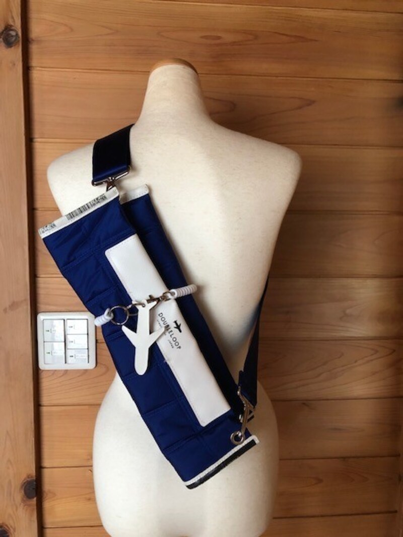 半分に折って背中にくっつけるようにもできる