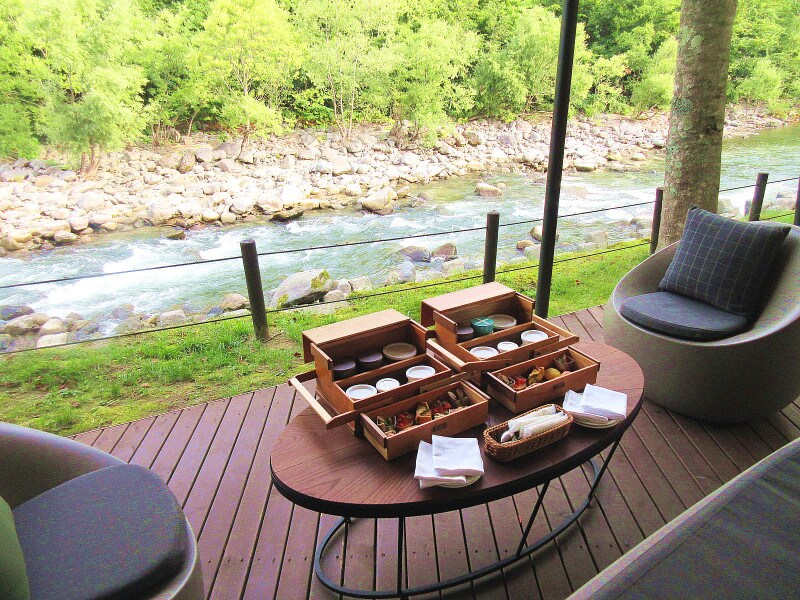 星野リゾート 奥入瀬渓流ホテル 「渓流テラス朝食」