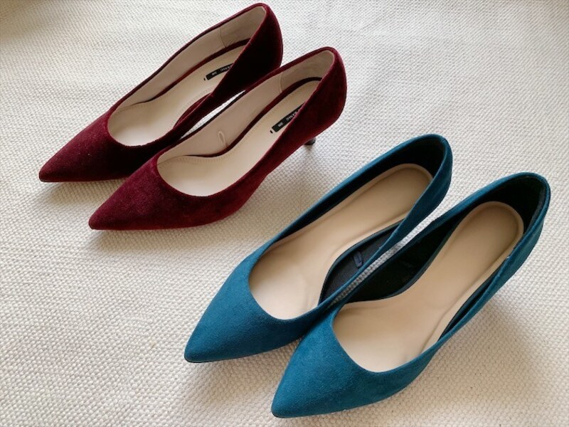 かかとが隠れるデザインや秋色、ベロアやスエード素材がおすすめ