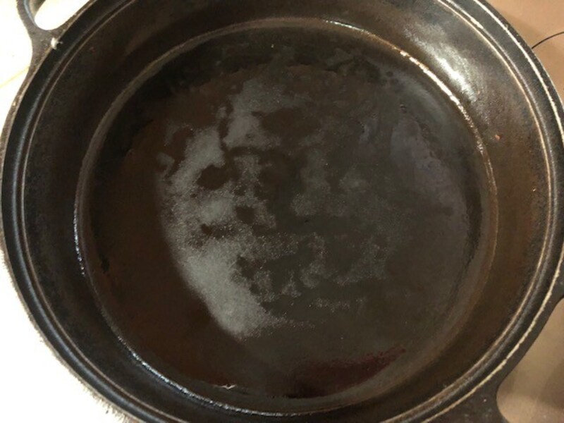 アルミが破れないので油がもれることもなく、フライパンはキレイなまま。