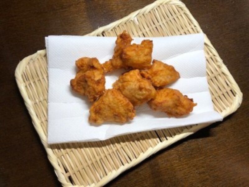 クッキングペーパーを敷いて揚げ物もOK