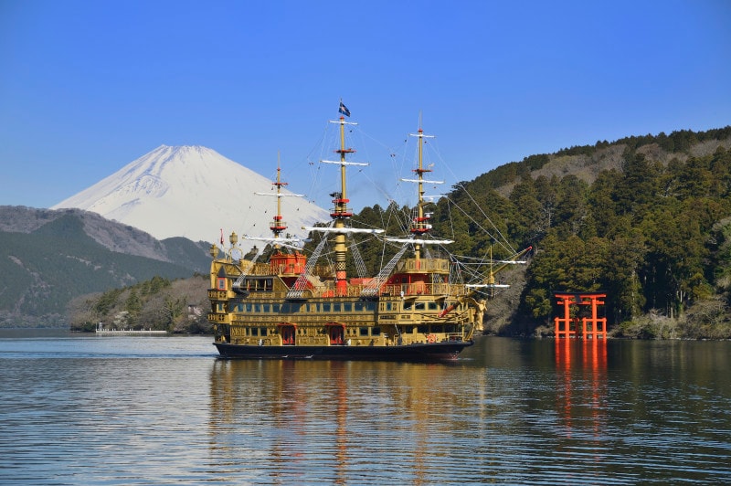 箱根ひとり旅の観光スポット:クイーン芦ノ湖