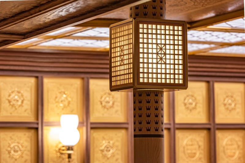 箱根ひとり旅の観光スポット:海賊船の照明