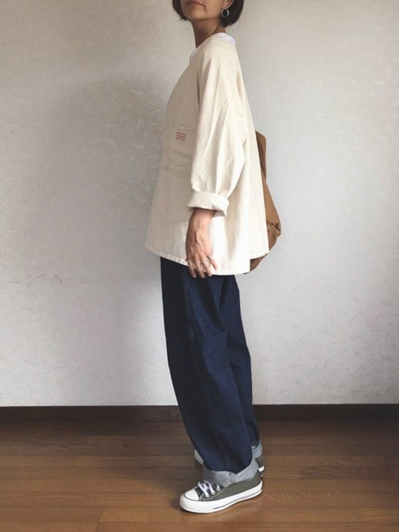 デニムなのにカーブのゆるやかなラインが新鮮 出典:WEAR