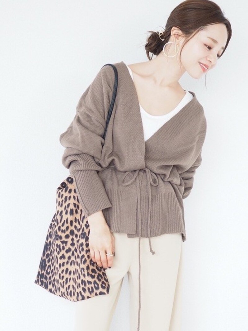 腰の位置を高く見せられるのでほっこりしないのがメリット　出典：WEAR