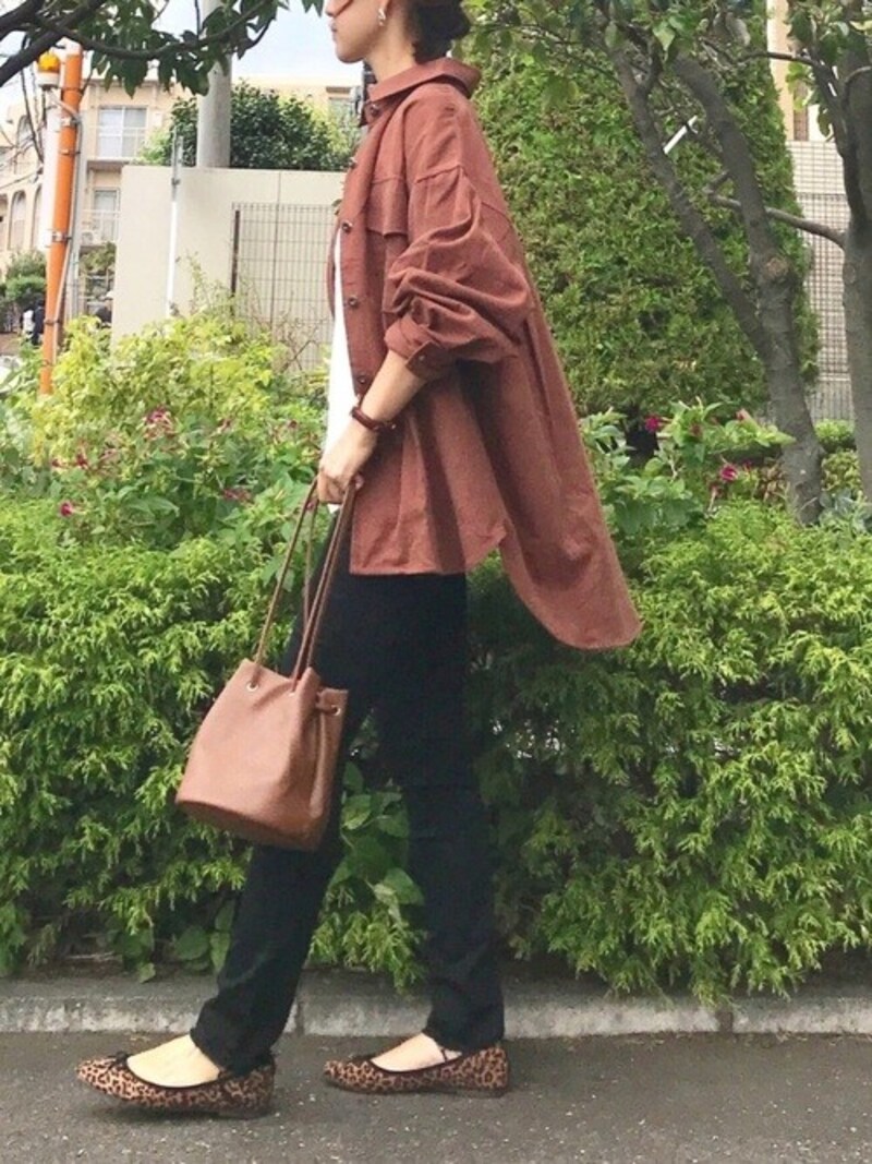 レオパード柄は流行り廃りなく使えます 出典:WEAR