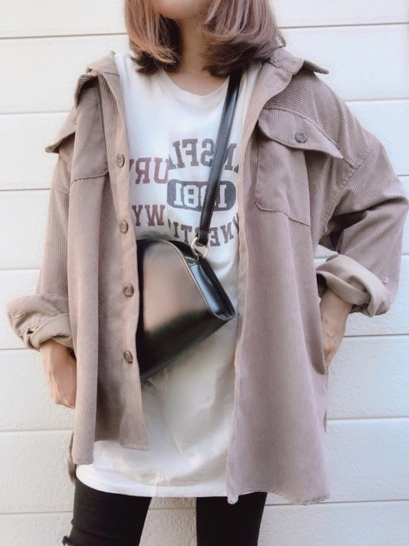 コーデュロイのアウターなど他では値の張るものも狙い目 出典:WEAR