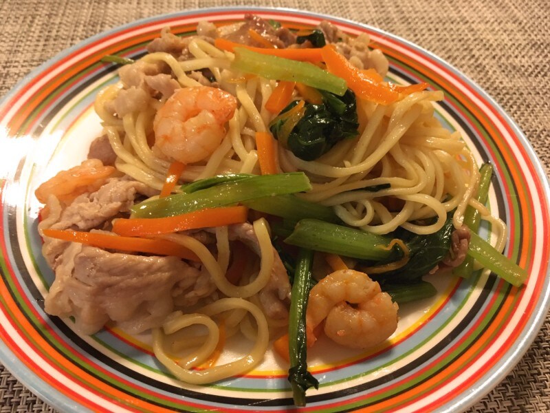 今回は忘れましたが、刻みのりをのせると、子どもたちがさらに喜びます。