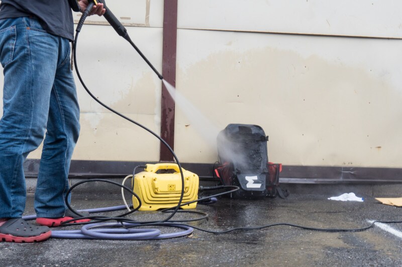 高圧洗浄機でハリケーンにアタック！