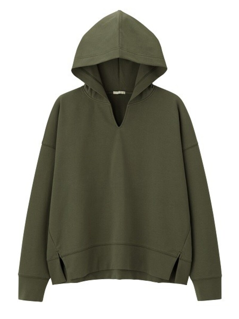 GU オープンネックスウェットプルパーカ 1990円（税抜）