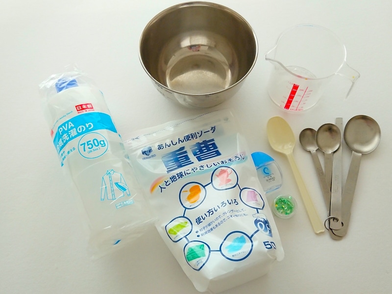 キラキラスライムの材料だよ
