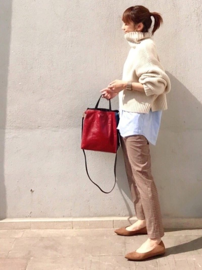 ラインもキレイで大人向けなタッタソール柄の「EZYアンクルパンツ」