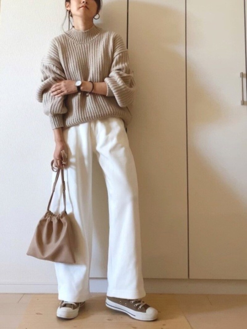 ワイドフィットカーブジャージーパンツ　3990円（税抜）