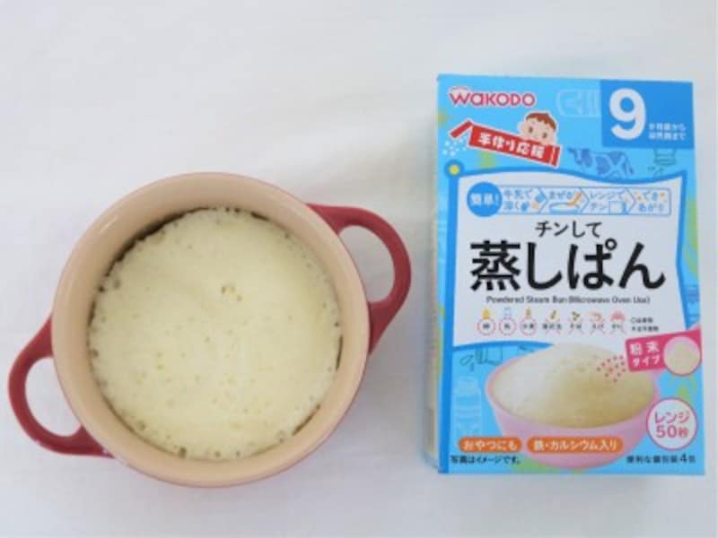 赤ちゃん用蒸しケーキを2枚作る。