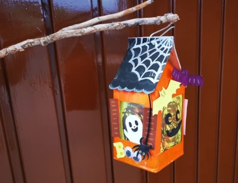 牛乳パックで簡単工作！ランタン