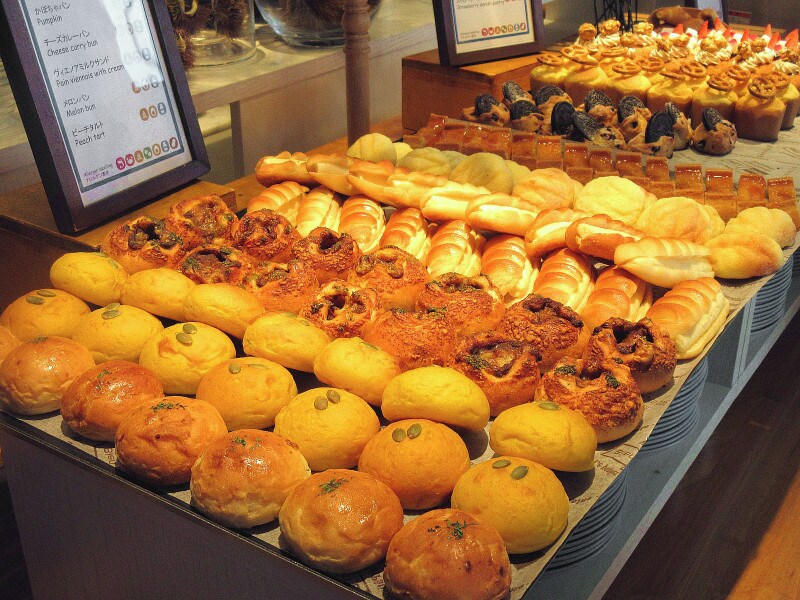 星野リゾート リゾナーレ熱海 「スタジオビュッフェ もぐもぐ」で大人気の小さなペストリーコーナー