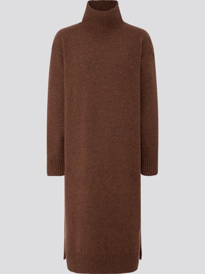 ユニクロ ウールブレンドハイネックスリットワンピース 3990円(税抜)