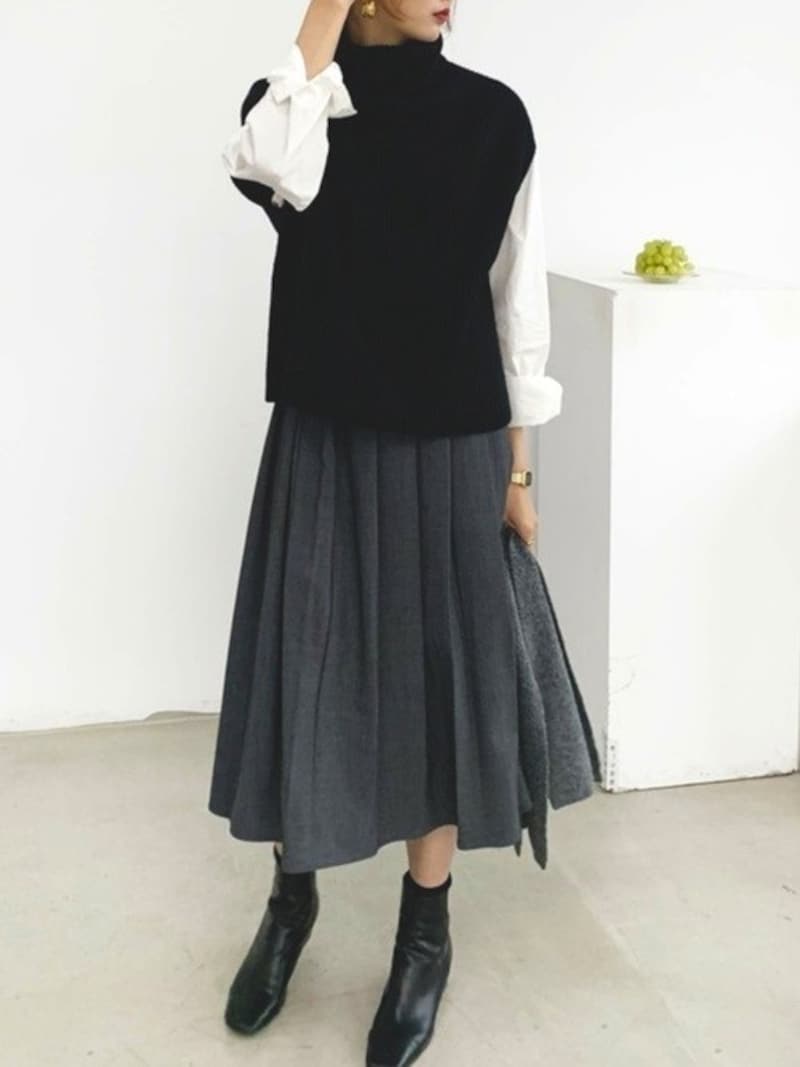 長めスカートと合わせてもバランスよし　出典：WEAR