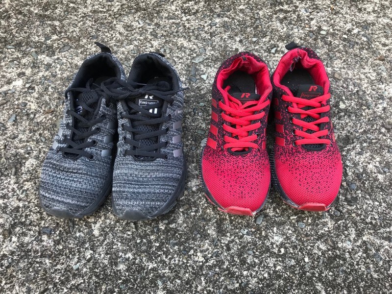 歩きやすいレディーススニーカーHatoトラベルランニングシューズ