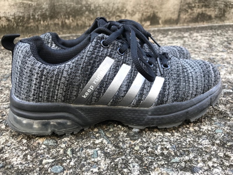 オシャレなレディーススニーカーHatoトラベルランニングシューズ