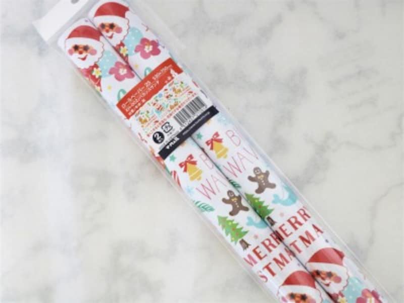 キャンドゥ・ラッピングペーパー（バカンスサンタ）