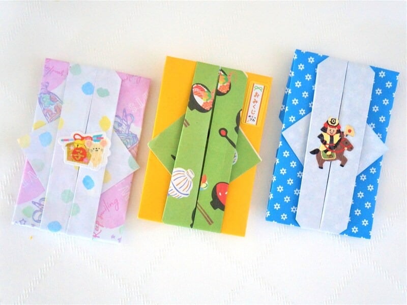 古典的な紅入れ折り紙ポチ袋